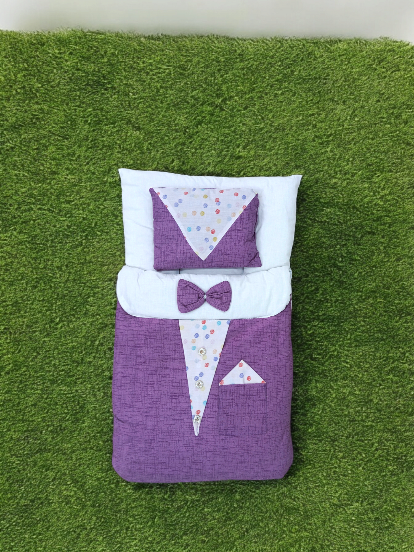 Tie Bow-Themed Baby Carry Nest
