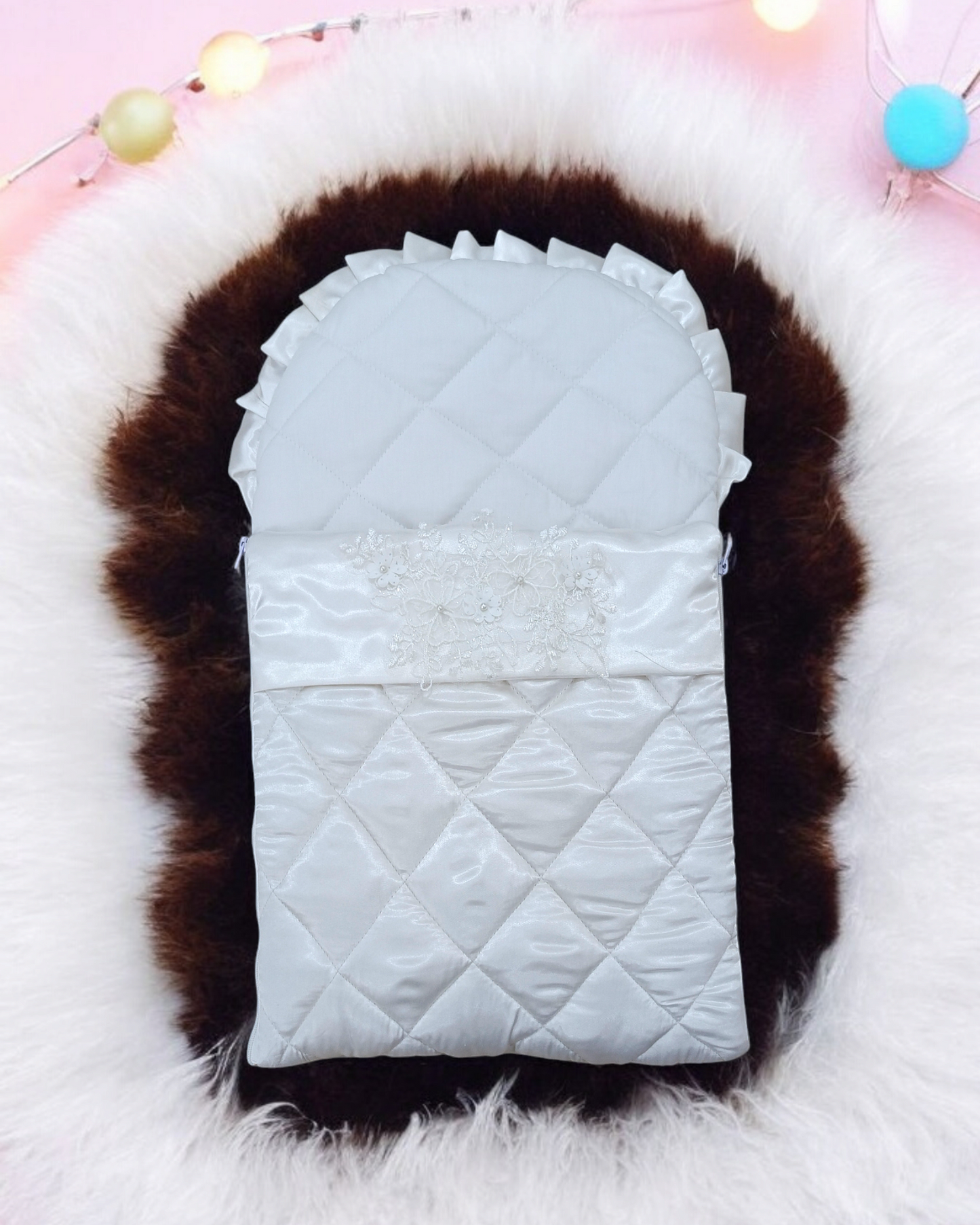 Fancy Bunch Carry Nest