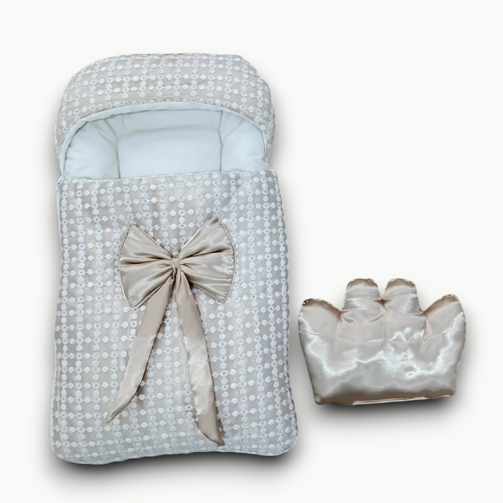 Bow & Cloudy Pillow-Themed Baby Carry Nest