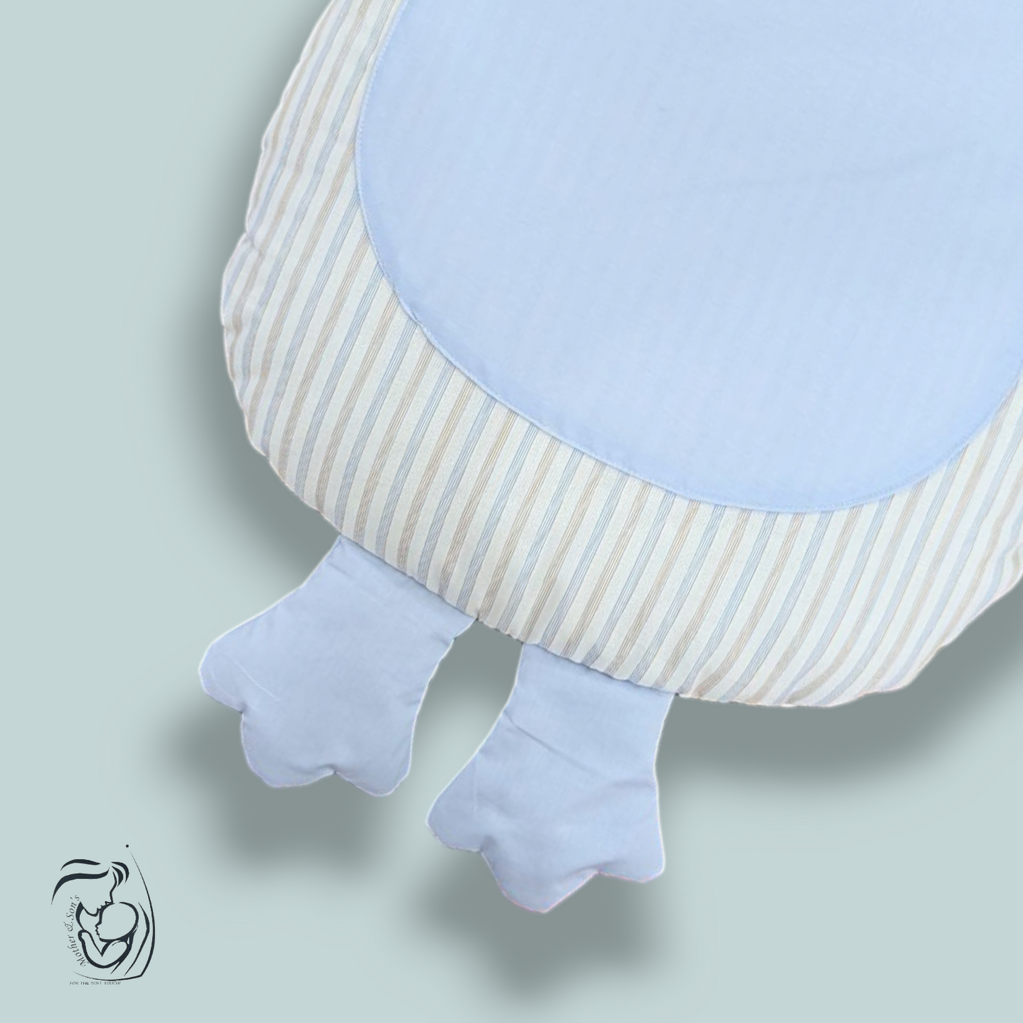 Penguin-Themed Baby Carry Nest