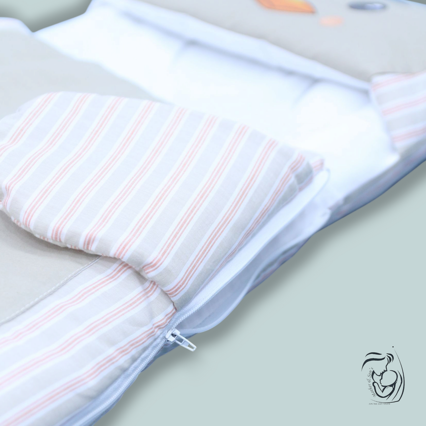 Penguin-Themed Baby Carry Nest