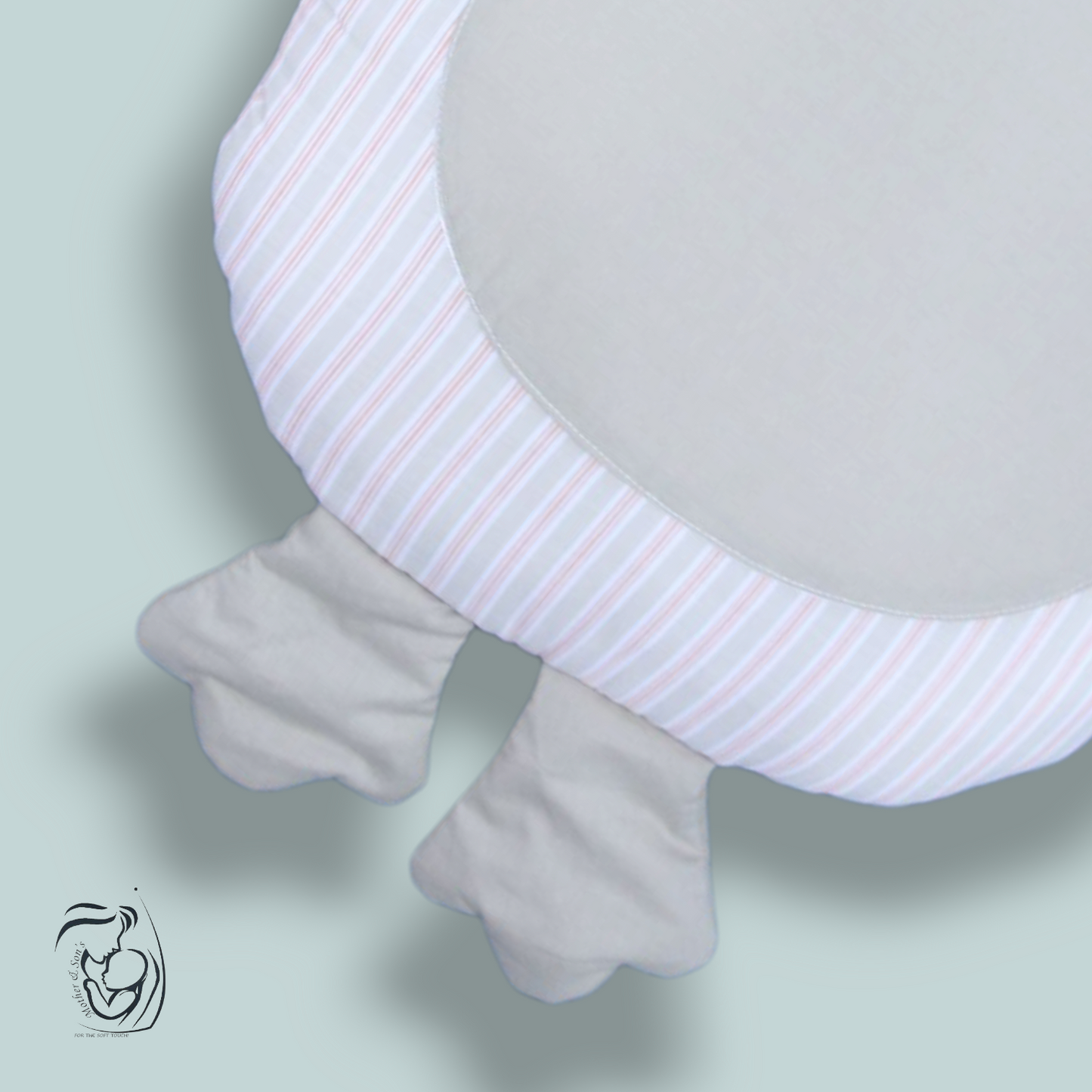 Penguin-Themed Baby Carry Nest