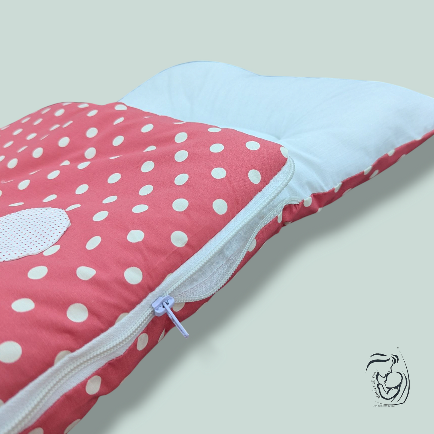 Bear Appliqué Baby Carry Nest
