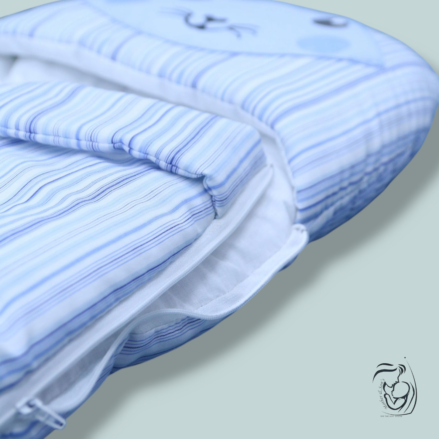 Polar Bear-Themed Baby Carry Nest