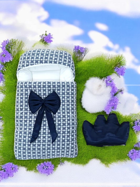 Bow & Cloudy Pillow-Themed Baby Carry Nest